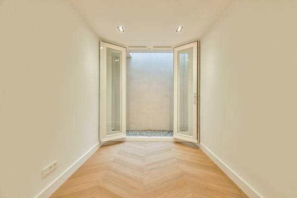 Medium property photo - Henri Polaklaan 5H, 1018 CP Amsterdam